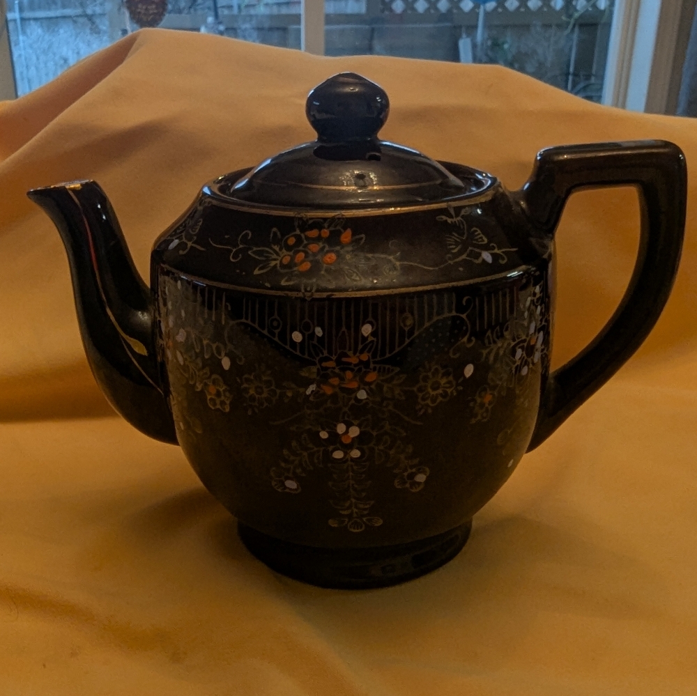 Vintage Japanese teapot
